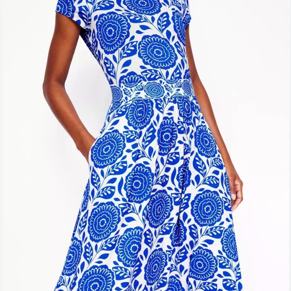 EUC Boden Melanie Floral Jersey Midi Dress